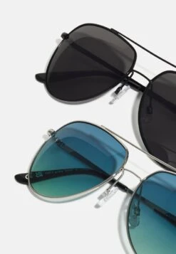 Pier One 2 PACK - Sonnenbrille - Black/blue -Kleidung Rabatte Geschäft 0536698a6dde466ab05cd7db74609b09