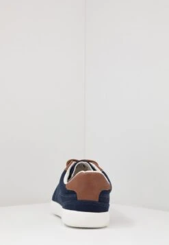 Pier One UNISEX - Sneaker Low - Dark Blue 9 Pier One UNISEX - Sneaker Low - Dark Blue -Kleidung Rabatte Geschäft 1ac6e250906f4bbdbe8f2d4b585d53ea