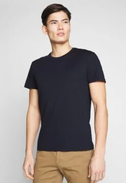 Pier One 2 PACK - T-Shirt Basic - White/dark Blue -Kleidung Rabatte Geschäft 29e824f9825c4b58be6620e83ee4ac6b