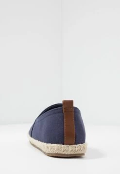 Pier One RENA ESPADRILLE UNISEX - Espadrille - Dark Blue -Kleidung Rabatte Geschäft 2c00e9d984504d77b812e8ffd7e16bdf