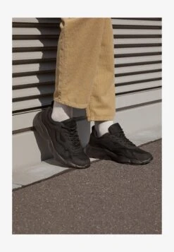 YOURTURN UNISEX - Sneaker Low - Black -Kleidung Rabatte Geschäft 3c4212c7515d4c01b4e62b5cb3b1bfbb