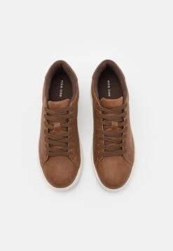 Pier One UNISEX - Sneaker Low - Cognac -Kleidung Rabatte Geschäft 4255542b254043c59f79012041804d27
