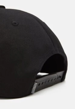 Pier One UNISEX - Cap - Black -Kleidung Rabatte Geschäft 455d5d07f8b1415e9e4343f949489ce1
