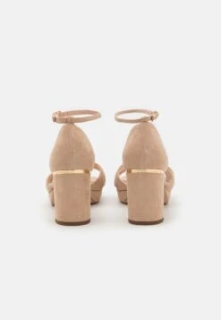 LEATHER - Plateausandalette - Beige 9 LEATHER - Plateausandalette - Beige -Kleidung Rabatte Geschäft 52f8e5a494d340bebd9ff3679e6ec16f