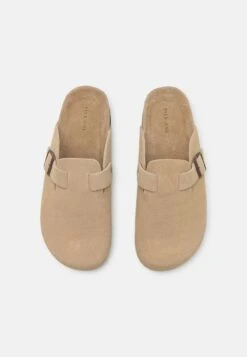 Pier One LEATHER UNISEX - Clogs - Beige 9 Pier One LEATHER UNISEX - Clogs - Beige -Kleidung Rabatte Geschäft 60310edcb16944af817e40c7ae62c73a