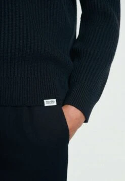 Strickpullover - Navy 8 Strickpullover - Navy -Kleidung Rabatte Geschäft 6955ddd23c694b62bd41b7055baa1dce