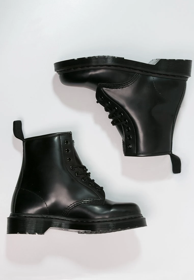 Dr. Martens 1460 - Schnürstiefelette - Mono Black 2 Dr. Martens 1460 - Schnürstiefelette - Mono Black – Bild 2