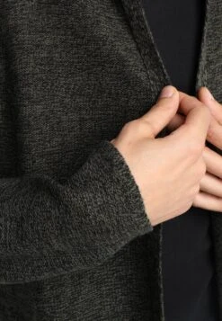 Pier One Strickjacke - Black/olive -Kleidung Rabatte Geschäft 77cc56baa8d64ff08fd27eaa2cfca327