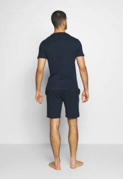 Pier One Nachtwäsche Set - Dark Blue 8 Pier One Nachtwäsche Set - Dark Blue -Kleidung Rabatte Geschäft 8236540e5e7e4124b079f4534ae5b13b