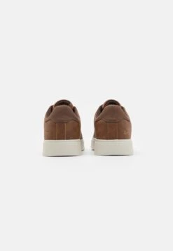 Pier One UNISEX - Sneaker Low - Cognac -Kleidung Rabatte Geschäft 8fc46a00bfc54014b9ab0c4b860fd9e9