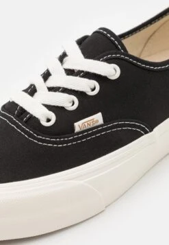 Vans AUTHENTIC VR3 UNISEX - Sneaker Low - Black/marshmallow -Kleidung Rabatte Geschäft b02ba3283976411f9167e7fb2349148c