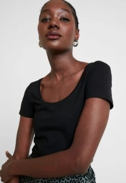 Anna Field 2 PACK - T-Shirt Basic - Black -Kleidung Rabatte Geschäft b7a0cf434b134981a98f4eb170547af8