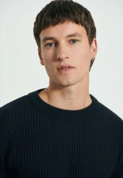 Strickpullover - Navy 9 Strickpullover - Navy -Kleidung Rabatte Geschäft b8e9a436b91e47b49cf70249bf86d934