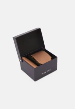 Pier One SET - Einstecktuch - Brown -Kleidung Rabatte Geschäft babe3a8e1d9249caa1f087b31d93f505