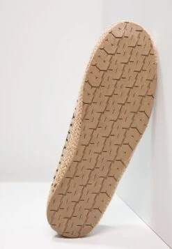 Pier One Espadrille - Grey -Kleidung Rabatte Geschäft bd07e57455dd4f73a673b9ee028740f1