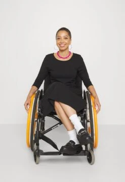 Anna Field Jerseykleid - Black 11 Anna Field Jerseykleid - Black -Kleidung Rabatte Geschäft c3a2b16cccec4495abd0a14f5d7df19d