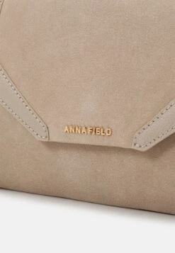Anna Field LEATHER - Clutch - Taupe 11 Anna Field LEATHER - Clutch - Taupe -Kleidung Rabatte Geschäft c933426553bb4831a448eeab65bcefad