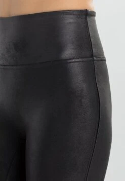Spanx FAUX LEATHER LEGGINGS - Leggings - Strümpfe - Black -Kleidung Rabatte Geschäft ccc5aa5e0e7c4ad190daadadc5078720