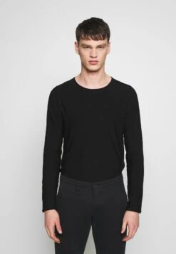 DRYKORN RIK - Strickpullover - Black -Kleidung Rabatte Geschäft d206ab38db234045a5deafc29e7f68f7 1