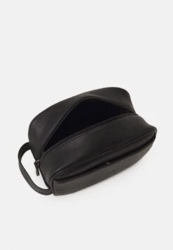 Pier One Kosmetiktasche - Black -Kleidung Rabatte Geschäft d68931b2c72a4fa3b0ef77bb4410022d