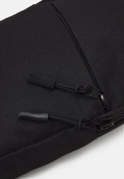 Pier One Gürteltasche - Black 10 Pier One Gürteltasche - Black -Kleidung Rabatte Geschäft dab56f0d9f6a4e8f95ff10ff87072d05