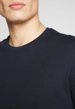 Pier One 2 PACK - T-Shirt Basic - White/dark Blue -Kleidung Rabatte Geschäft de6827f8d2cf4a2c856d09a9d7f8109d