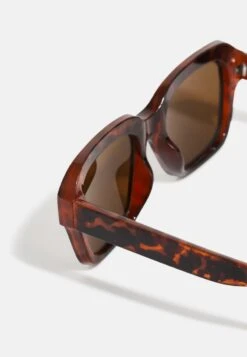 Pier One UNISEX - Sonnenbrille - Black 11 Pier One UNISEX - Sonnenbrille - Black -Kleidung Rabatte Geschäft faad10b8a5a2445f865f09b5d12427d1